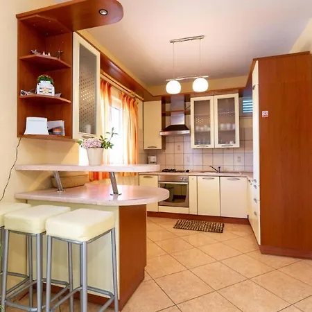 Apartment Family Friendly With A Swimming Pool Krusevo, Novigrad - 23039