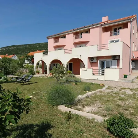 Lägenhet Family Friendly With A Swimming Pool Krusevo, Novigrad - 23039